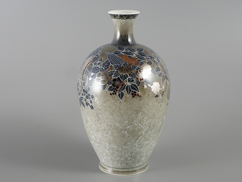 色絵薄墨墨はじき四季花文花瓶